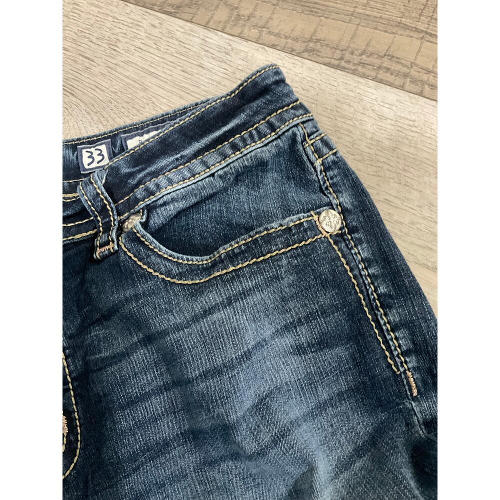 Miss Me boot cut 33 waist jeweled jeans perfect condition - Picture 9 of 13